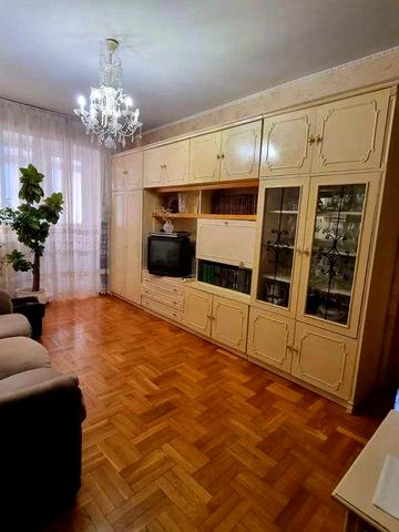 Оренда 2к. квартири з ремонтом Дегтярівська вулиця, можливо з тваринами, метро