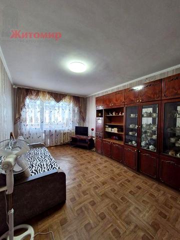 Продаж 2 к.квартири на Клосовського.