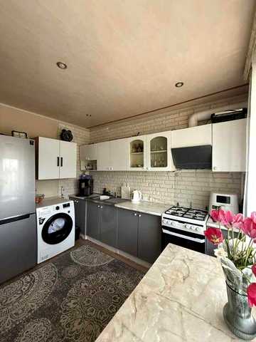 1к! квартира, ЖБІ, 5/5 поверх, 38 м2, цегла, по кільцю з косметикою