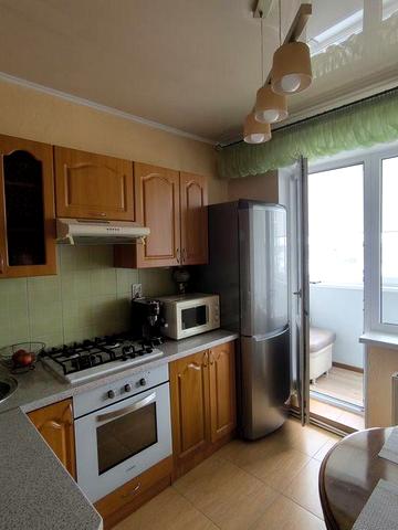 Продам однокімнатну  квартиру Калинівка Бровари можливо під державні програми