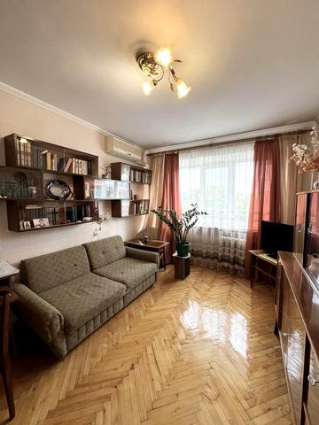 Продажа двухкомнатной квартиры ул. Краснова 11А