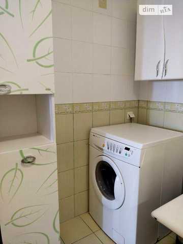 Продаж 2к Квартира Небесної Сотні проспект