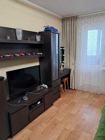 Продам 2-х кімн. квартиру вул. Лопанська б.31