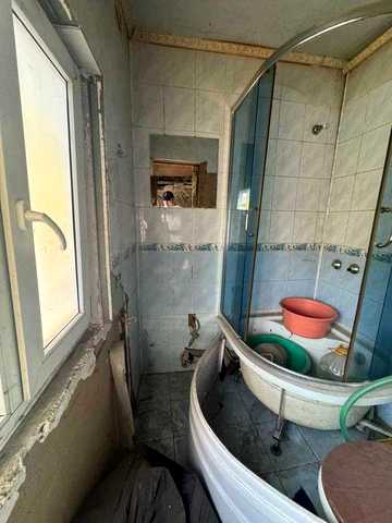 Продаж квартири(приміщення в центрі)
