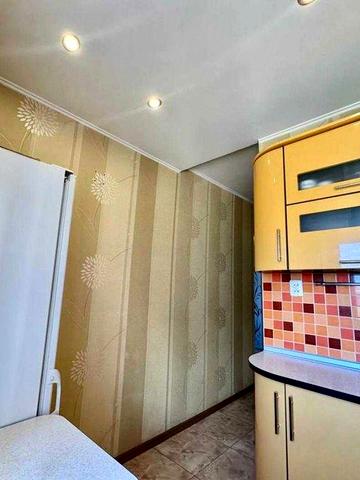 Бориспільська 43, оренда затишної 3-к квартири, Газ, метро Червоний Хутір 15 хв
