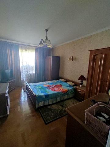 2х вул. Драгоманова 44а м. Позняки 5хв.пішки