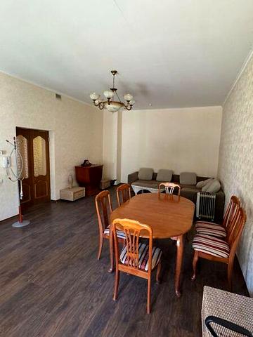 Продаж 4к Квартира Молодіжна вулиця