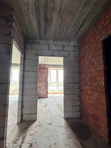 Продаж 2к квартири 73 кв. м на вул. Волошкова