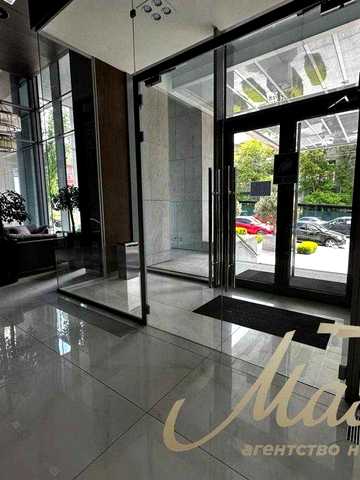 Продаж 4-кімн. квартири 177 м2 + тераса в ЖК "Central park", вулиця Джона Маккейна, 7 ЖК «Central park»