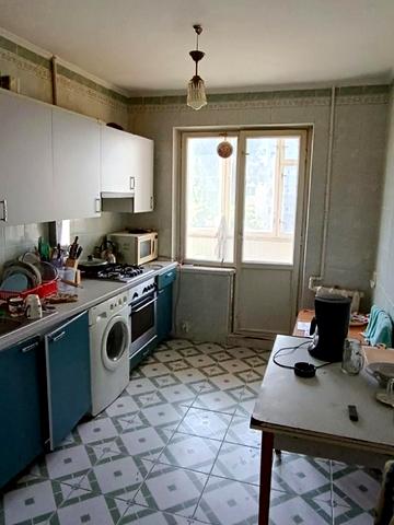 Варненська вул., 23