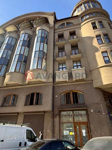 Оренда 4 кім квартири у центрі Львова, вул. Валова
