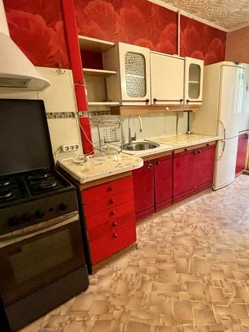 Палия/Бочарова, 2 комнатная квартира на 3эт с балаоном (газ)