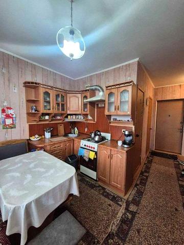 Продаж трикімнатної квартира рн "Епіцентр"
