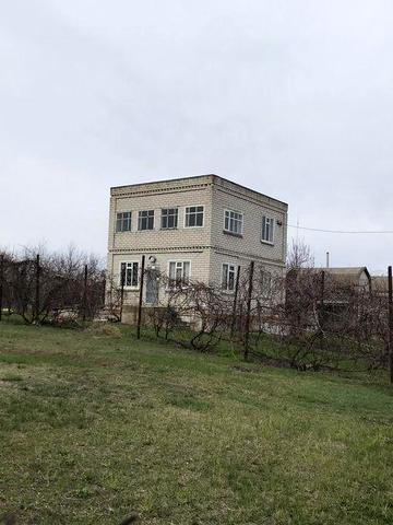 Продається 2-поверховий будинок із землею в с.Успенка (біля р.Дніпро)