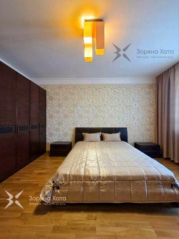 Продаж трикімнатної квартири Бориспільська, 12в
