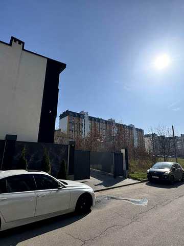 Таунхаус на Поділлі