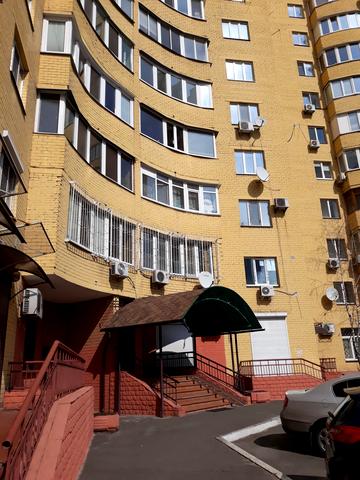 Миропільська вул., 39