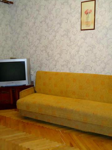Олексіївська вул., 11