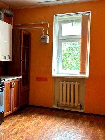 Продаж 1-к квартири з індивідуальним опаленням (цегляний будинок) в місті Старокостянтинів