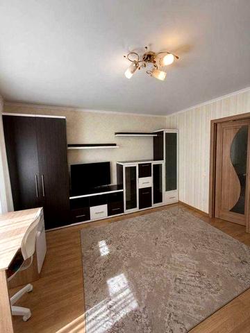 Продаж 2 кімнатної квартири з ремонтом вул. Тракт Глинянський 153