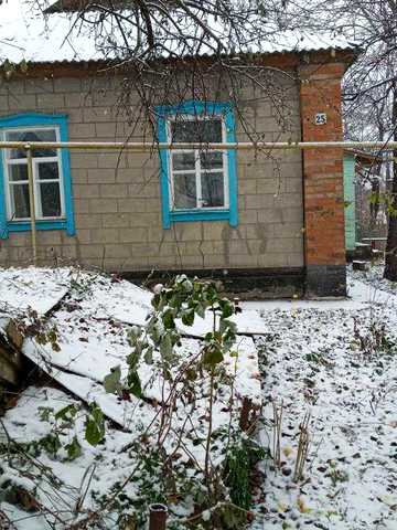 Продам 15 соток з будинком м. Ромни