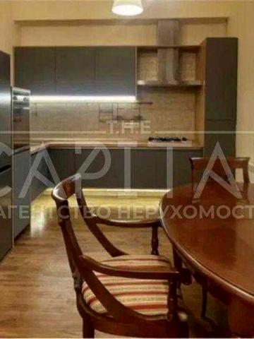 Оренда 3к квартири на Подолі Хорива Житній ринок Андріївський узвіз Подільський район