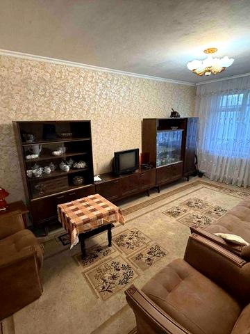 Аренда 3 кв на Космонавтов