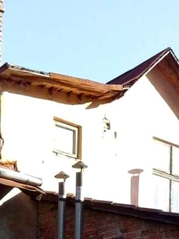 Будинок у стані реконструкції на затишній вулиці за 2,5 км. від Ратуші.