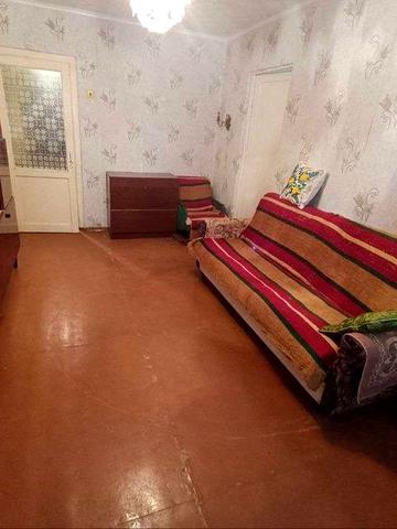 Продам квартиру пгт Слобожанське ( Чугуївський район, Харківська область) квартира  2-комнатная  38 м² (1 этаж) — идеально под жильё или бизнес