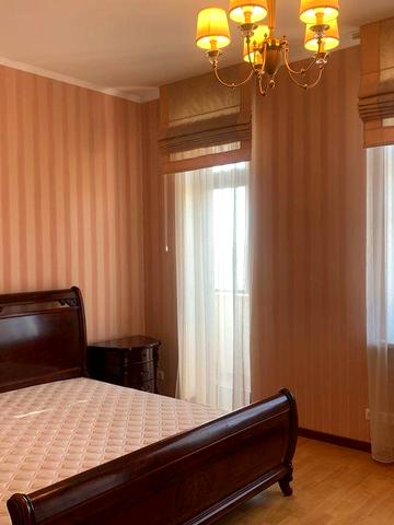 Центр, м Університет, продаж 2к квартири, 110м, вул Пирогова, 6а