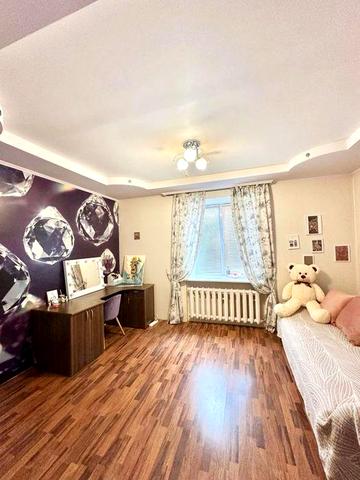 Продаж 3к квартири метро Академмістечко