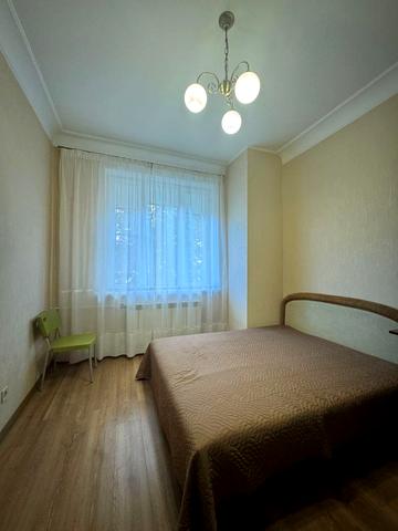 Кловський узвіз, 4
