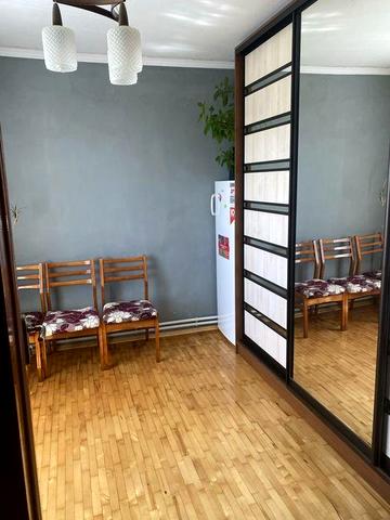Продається 4 - х кімнатна квартира з ремонтом