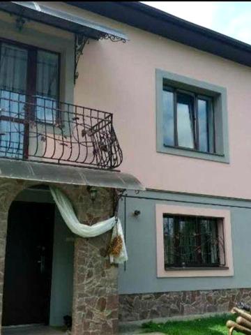 Продаж будинку з ділянкою 48 сотих біля Львова, с. Соснівка,