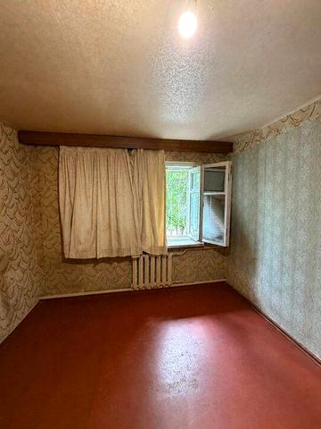 Продам 1 кім. Квартиру по вул.Радіо космічний мкр