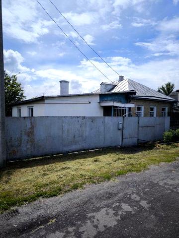 Продам частину будинку і земельну ділянку правильно ї форми