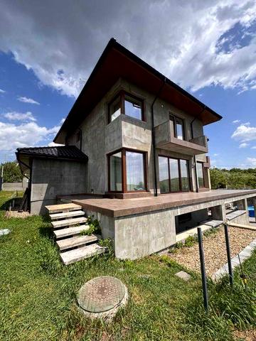 Продається великий сучасний будинок у Заволоці