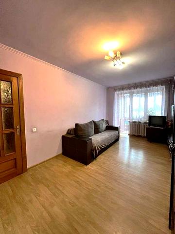 Продаю 3к квартиру в цегляному будинку, вул. Сигнівка