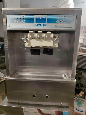 На один смак та на два+мікс Taylor Electro freeze морозиво