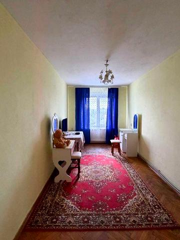 Продаж 3 кім квартири в центрі міста Яготин Є ВІДЕООГЛЯД