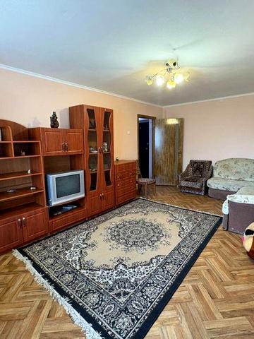 Продам 1-кімнатну квартиру, 3 поверх, не кутова, Бахмач, вул. Героїв України