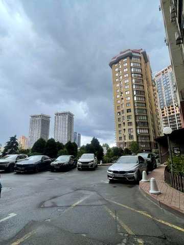 Продаж 3к квартири  178 м2 , біля м Печерська ЖК Митець  . ЖК Митець