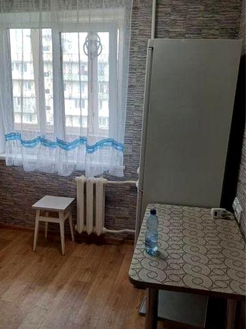 1-кім. квартира, вул. Ореста Левицького 22 (колишня Курчатова), метро Лісова.