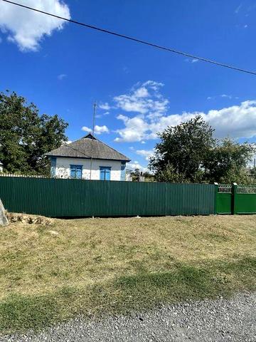 Продам будинок с. Лутовинівка