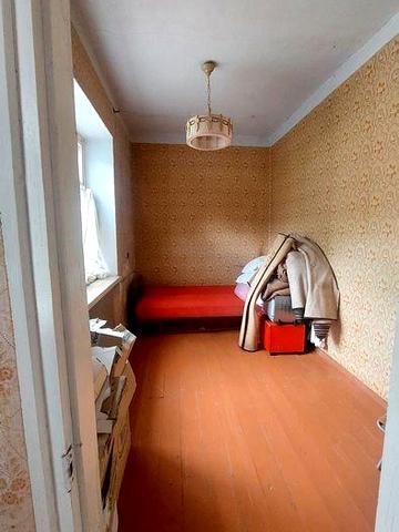 Продам 4-кімнатну квартиру. Вул.Шаргородська,46.