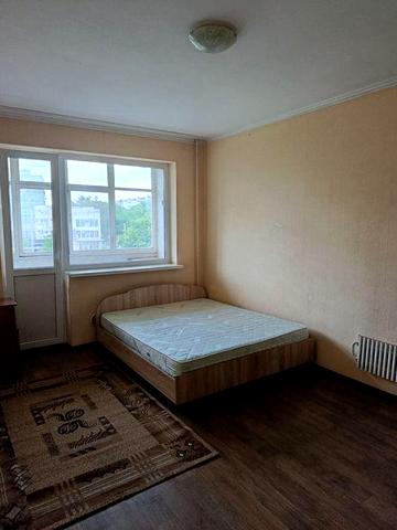 Продам 2 ком. квартиру м Студенческая