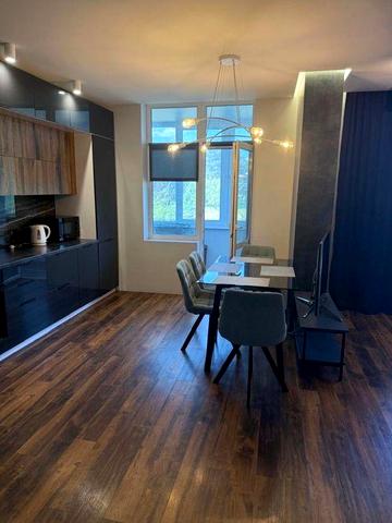 Простора студія 48 м² – комфорт та стиль в одному просторі