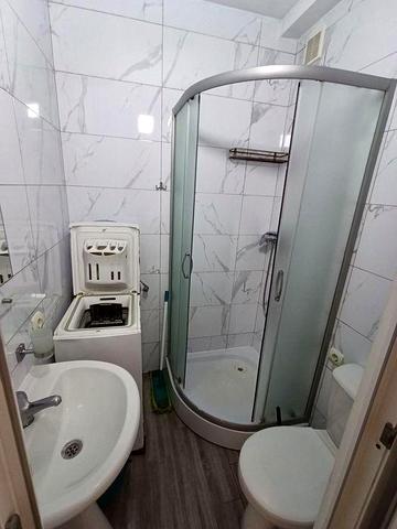Терміново здається 1 км квартира р-н Майдану, вільна, ключі!