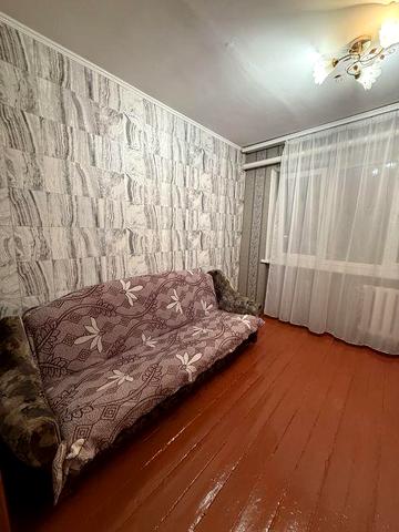 Терміновий продаж кімнати Відінська.Меблі техніка лишається.
