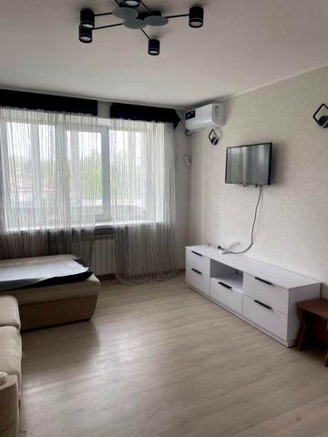 Сдам 3 ком.квартиру ул. Героев полка Азов, (бул. Гвардейский)